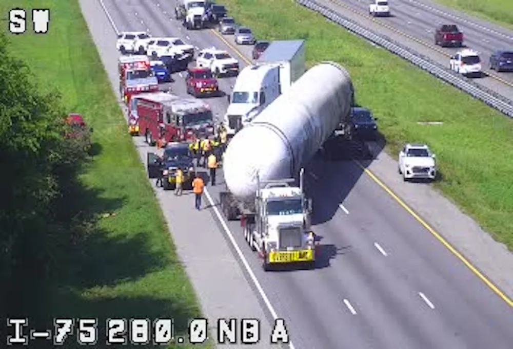 I-75 North Shut Down at Wesley Chapel Blvd. After Oversized-Load Semi Crash — Avoid the Area